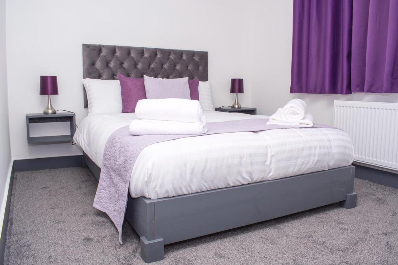 Homestay In Birmingham Sleeps 8 - Free Parking & Wifi Exterior photo
