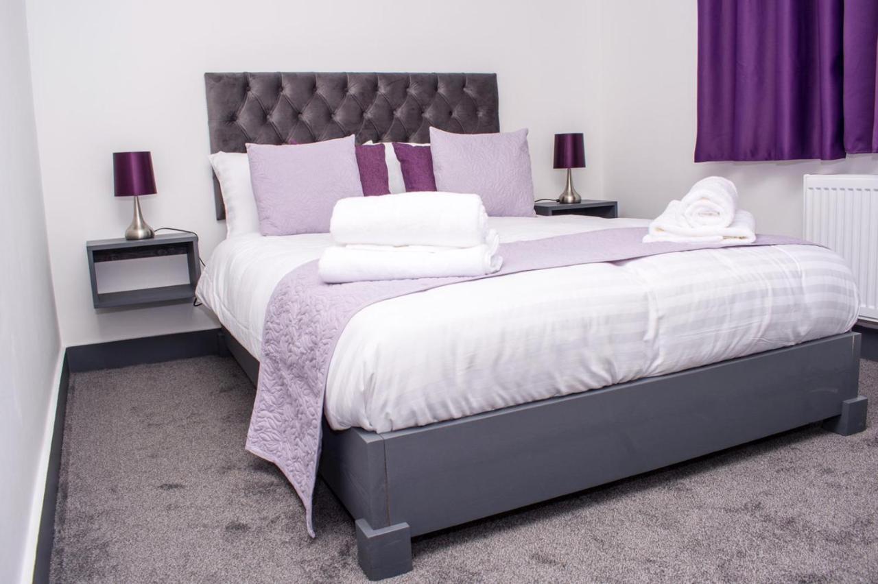 Homestay In Birmingham Sleeps 8 - Free Parking & Wifi Exterior photo