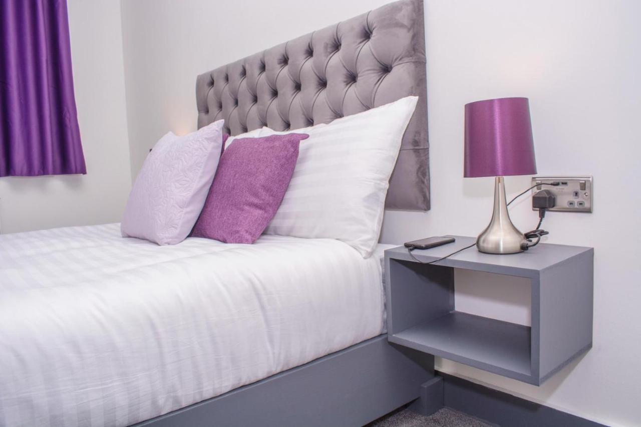 Homestay In Birmingham Sleeps 8 - Free Parking & Wifi Exterior photo