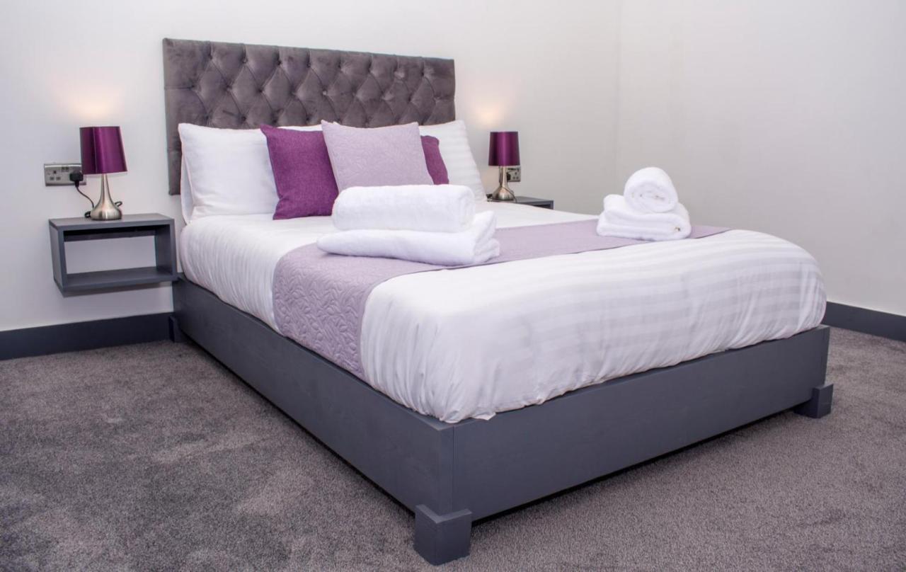 Homestay In Birmingham Sleeps 8 - Free Parking & Wifi Exterior photo